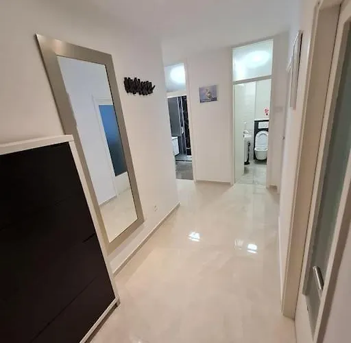 Mira